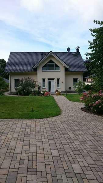 Ferienwohnung Am Waldesrand Sellin  Exterior photo