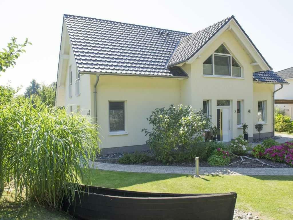 Ferienwohnung Am Waldesrand Sellin  Exterior photo